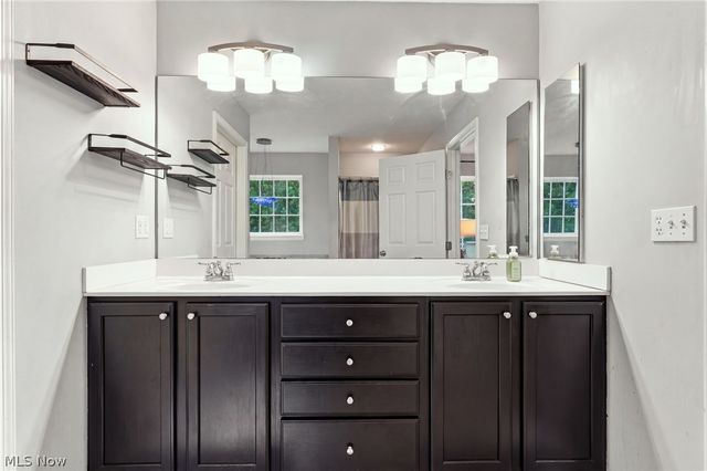9192 Stonebriar Lane, North Ridgeville, OH 44039