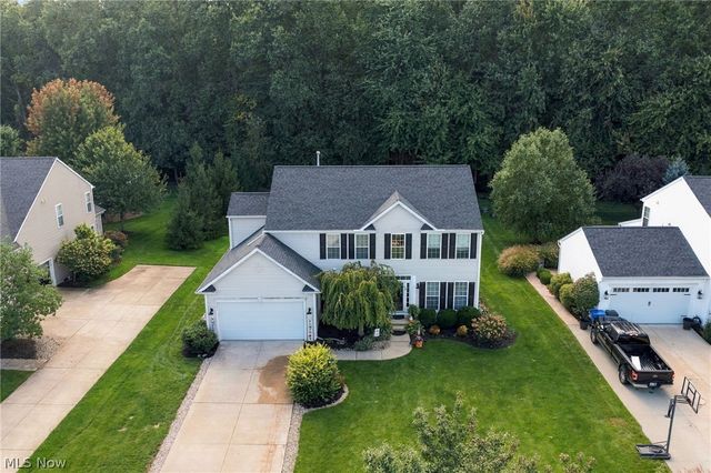 9192 Stonebriar Lane, North Ridgeville, OH 44039