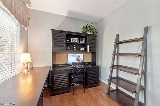 9192 Stonebriar Lane, North Ridgeville, OH 44039