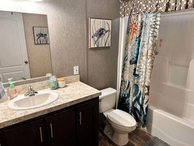 20 Royal Crest Park, Rochester, NH 03867