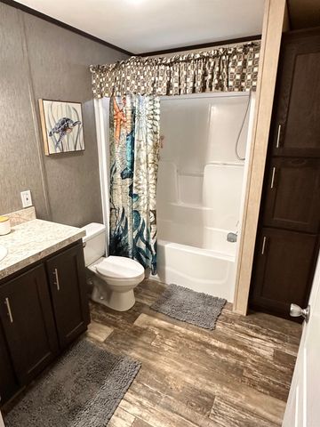 20 Royal Crest Park, Rochester, NH 03867