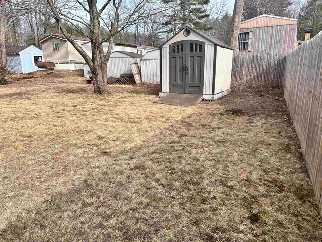20 Royal Crest Park, Rochester, NH 03867