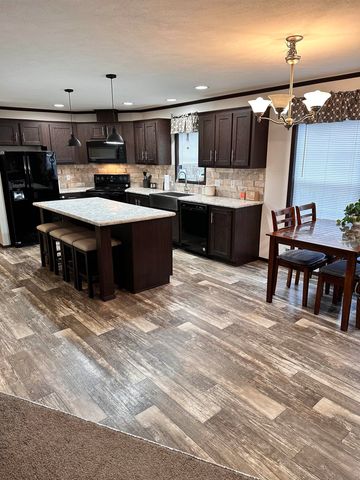 20 Royal Crest Park, Rochester, NH 03867
