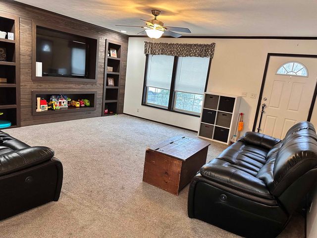 20 Royal Crest Park, Rochester, NH 03867