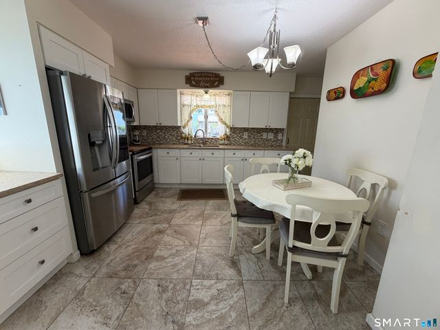 194 Faber Avenue, Waterbury, CT 06704