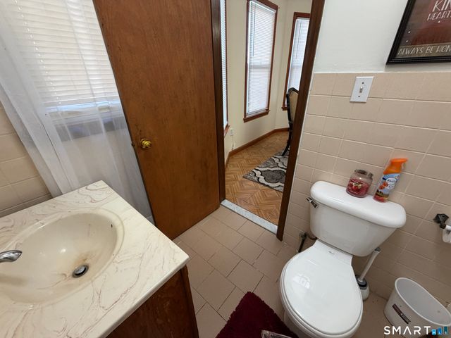 194 Faber Avenue, Waterbury, CT 06704
