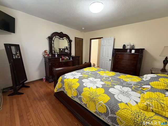 194 Faber Avenue, Waterbury, CT 06704