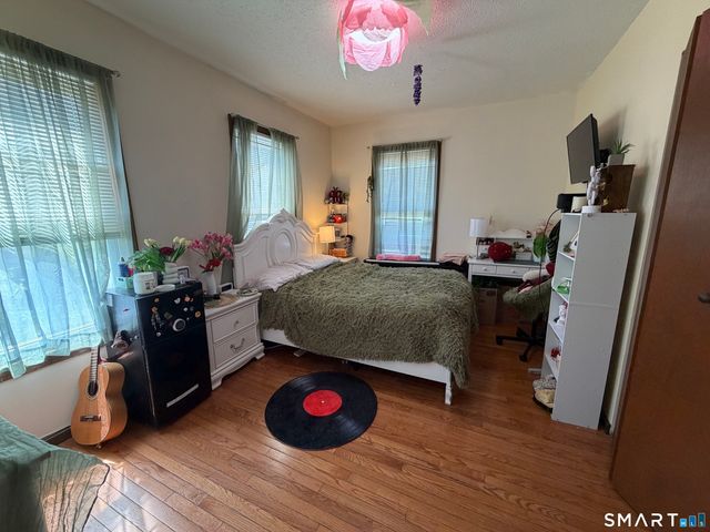 194 Faber Avenue, Waterbury, CT 06704
