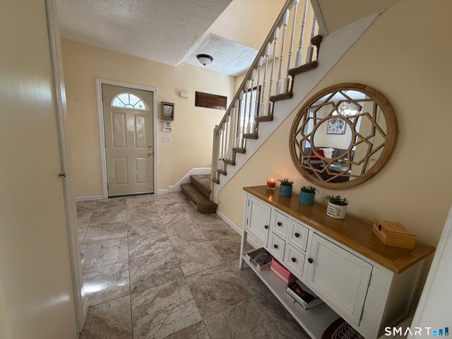 194 Faber Avenue, Waterbury, CT 06704