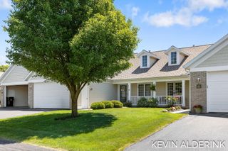 8872 N Peninsula Court, Zeeland Twp, MI 49464