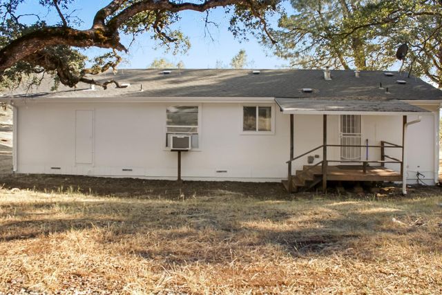 1240 Hidden Ridge Trl, Pilot Hill, CA 95664