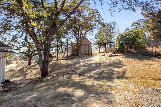 1240 Hidden Ridge Trl, Pilot Hill, CA 95664