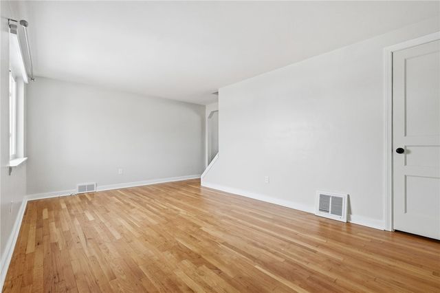 3208 Glendale Ave, Brentwood, PA 15227