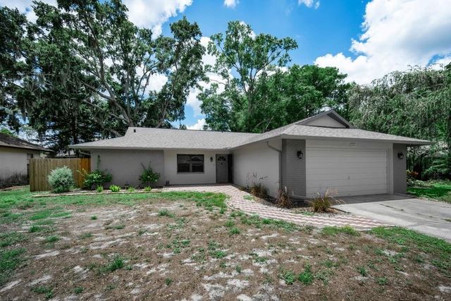 2761 OAK BEND COURT, New Port Richey, FL 34655