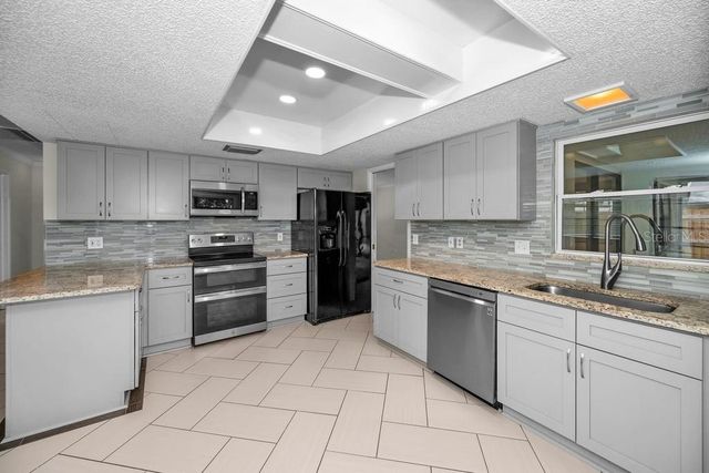2761 OAK BEND COURT, New Port Richey, FL 34655