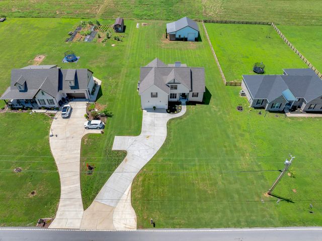 3256 Ostella Rd, Cornersville, TN 37047