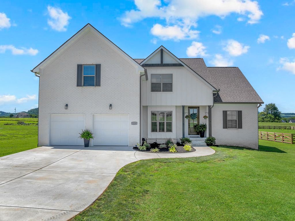 3256 Ostella Rd, Cornersville, TN 37047