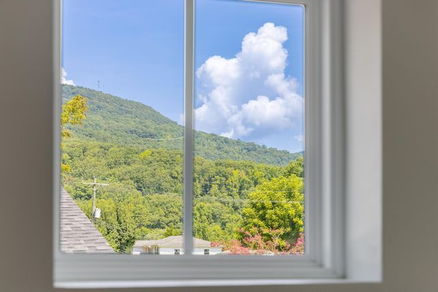 329 Isbill Road, Chattanooga, TN 37419