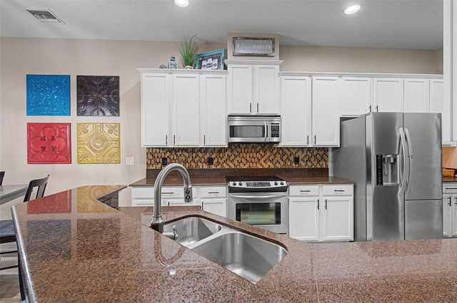 2622 RED FERN DRIVE, Dover, FL 33527
