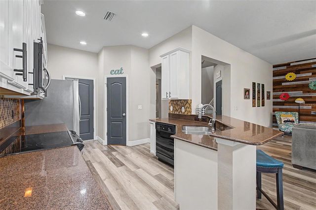 2622 RED FERN DRIVE, Dover, FL 33527