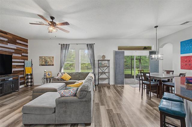 2622 RED FERN DRIVE, Dover, FL 33527