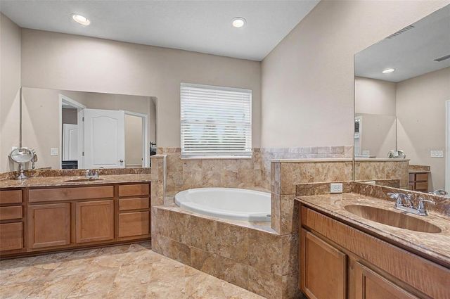 2622 RED FERN DRIVE, Dover, FL 33527