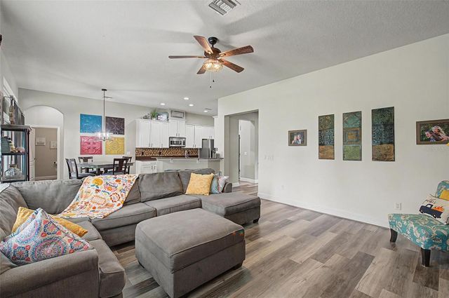 2622 RED FERN DRIVE, Dover, FL 33527