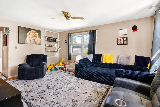 1269 Garland STREET, Allouez, WI 54301