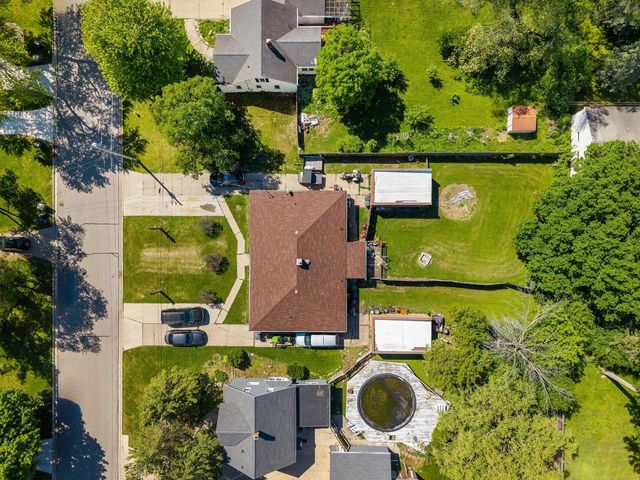 1269 Garland STREET, Allouez, WI 54301