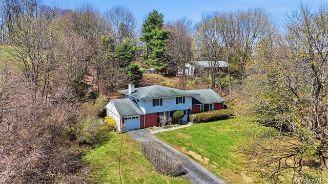 26 Lauretta Drive, Highland, NY 12528