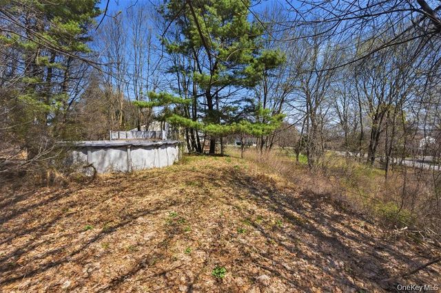 26 Lauretta Drive, Highland, NY 12528