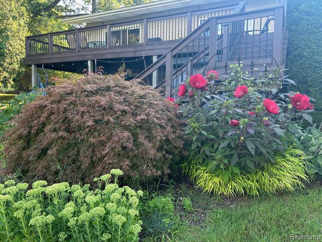 640 Sunset, White Lake, MI 48383