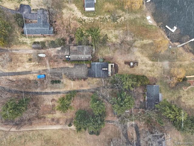 640 Sunset, White Lake, MI 48383