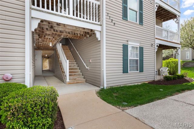 1125 Arbor Creek Drive 2B, St Louis, MO 63122
