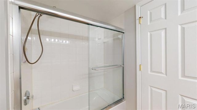 1125 Arbor Creek Drive 2B, St Louis, MO 63122