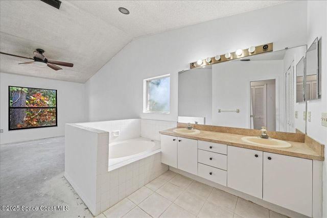 1639 Sweetwood Drive, Melbourne, FL 32935