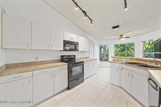 1639 Sweetwood Drive, Melbourne, FL 32935