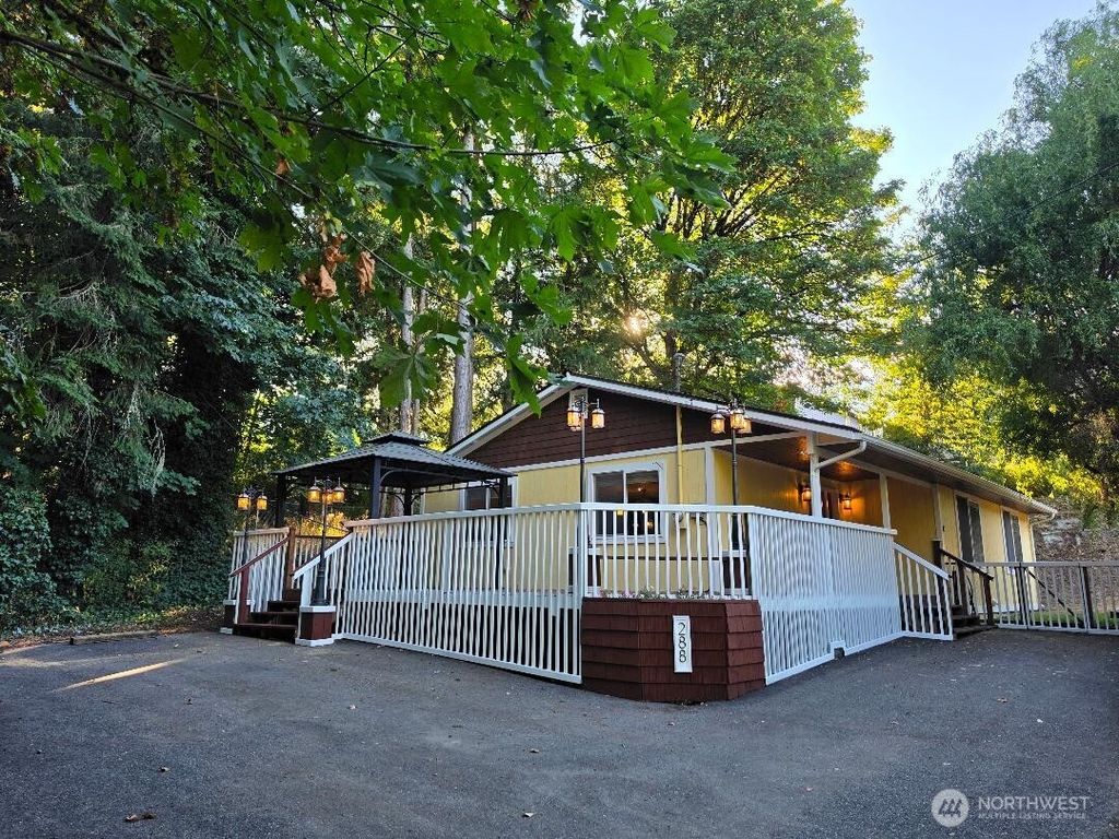 288 Decatur Avenue, Port Orchard, WA 98366