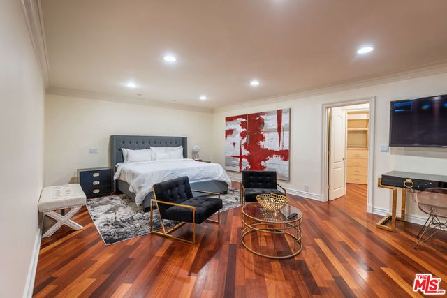 1915 Loma Vista Drive, Beverly Hills, CA 90210