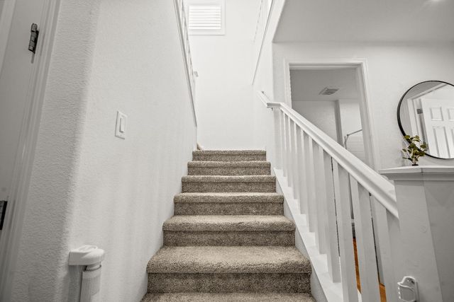 1128 Solace River Way, Roseville, CA 95747