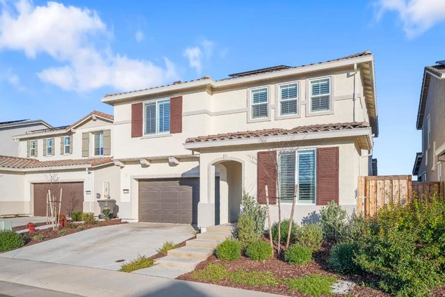 1128 Solace River Way, Roseville, CA 95747