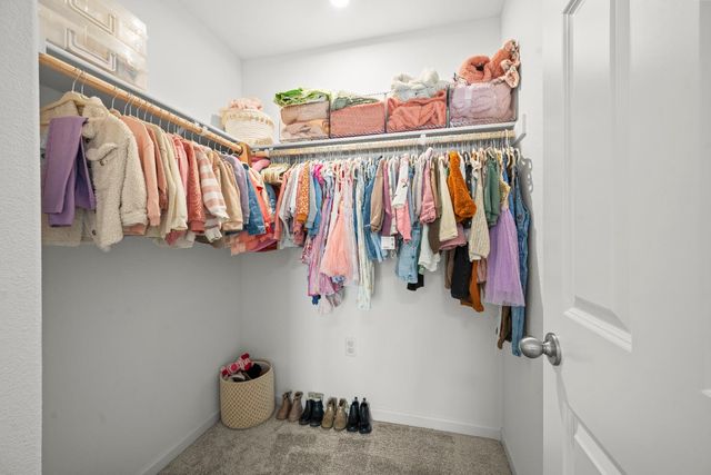 1128 Solace River Way, Roseville, CA 95747