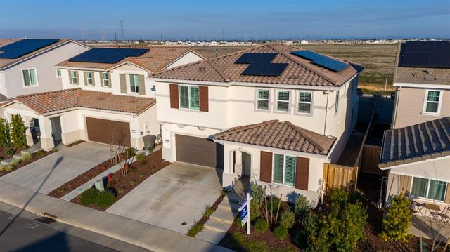 1128 Solace River Way, Roseville, CA 95747