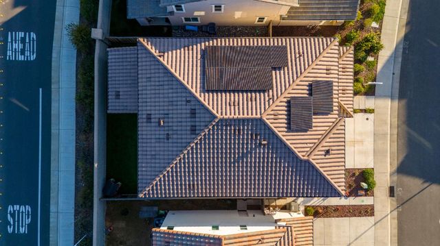 1128 Solace River Way, Roseville, CA 95747