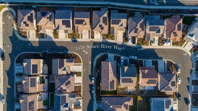 1128 Solace River Way, Roseville, CA 95747