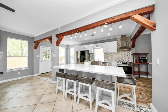 19219 Kristen Pine Drive, Humble, TX 77346