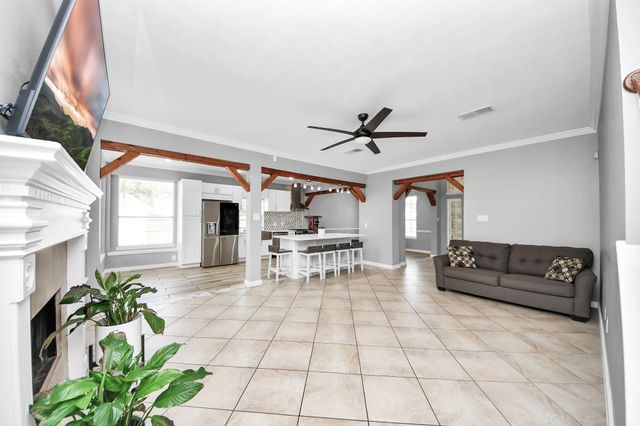 19219 Kristen Pine Drive, Humble, TX 77346