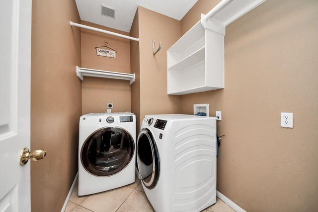 19219 Kristen Pine Drive, Humble, TX 77346