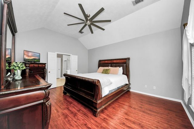 19219 Kristen Pine Drive, Humble, TX 77346