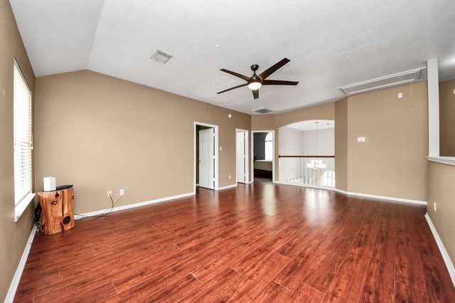 19219 Kristen Pine Drive, Humble, TX 77346